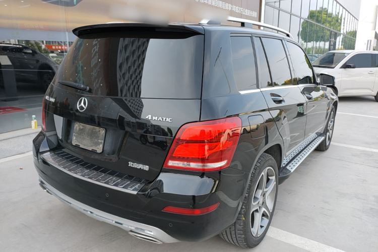 Used Mercedes-Benz GLK-Class 2015 GLK 300 4MATIC Fashion Edition Ultimate Version Rear Right 45 Deg