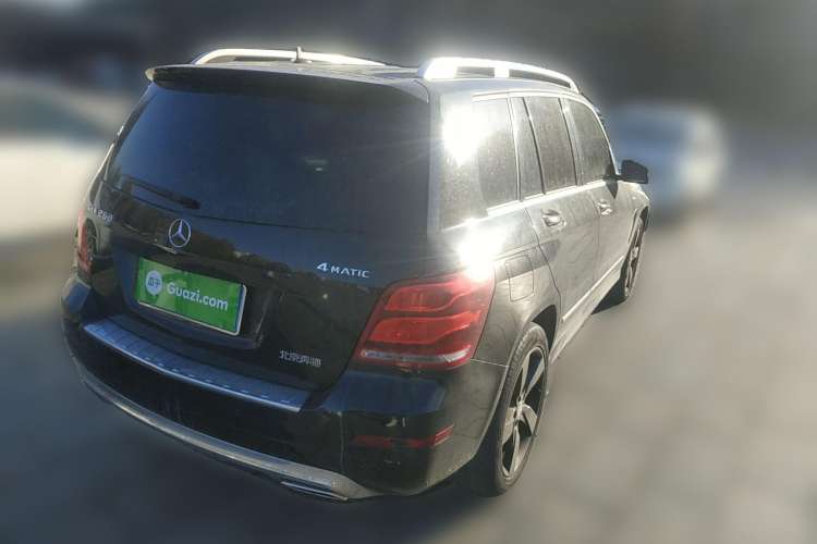 Used Mercedes-Benz GLK-Class 2015 GLK 260 4MATIC Fashion Edition Ultimate Version Rear Right 45 Deg