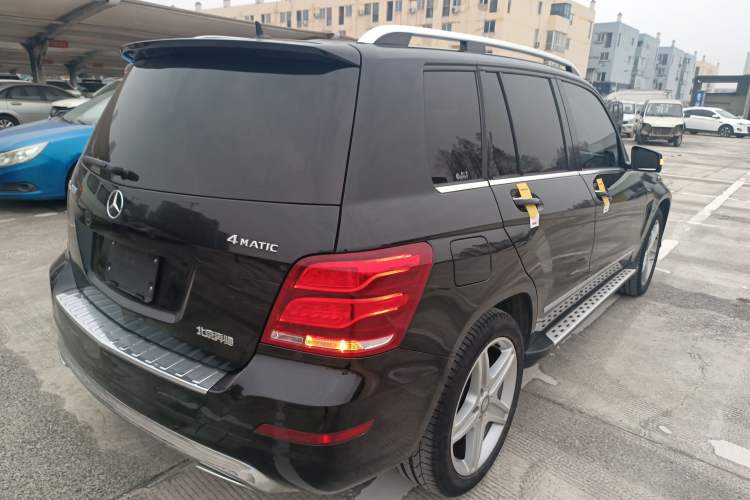 Used Mercedes-Benz GLK-Class 2015 GLK 300 4MATIC Luxury Ultimate Edition Rear Right 45 Deg