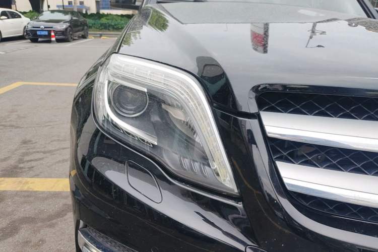 Used Mercedes-Benz GLK-Class 2015 GLK 260 4MATIC Fashion Edition Ultimate Version Right Front Headlight
