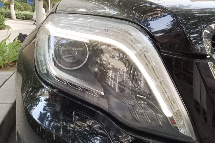 Used Mercedes-Benz GLK-Class 2015 GLK 260 4MATIC Fashion Edition Ultimate Version Right Front Headlight