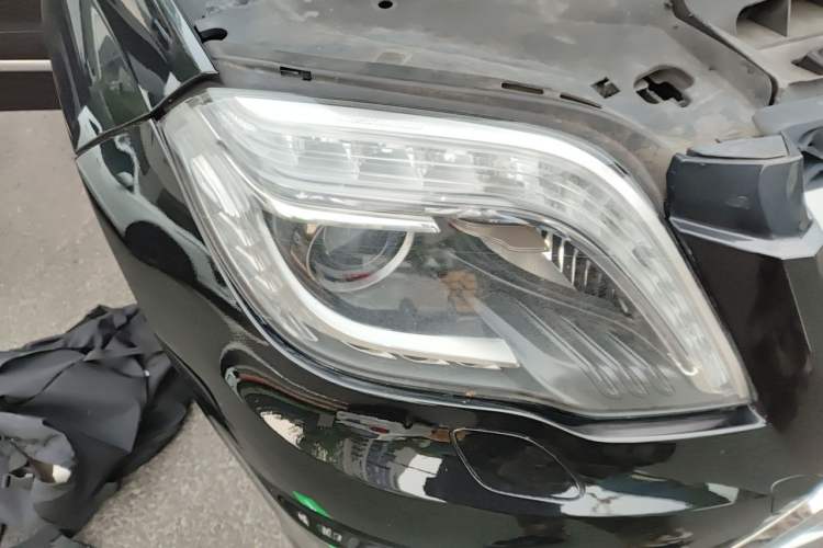 Used Mercedes-Benz GLK-Class 2015 GLK 300 4MATIC Fashion Edition Ultimate Version Right Front Headlight