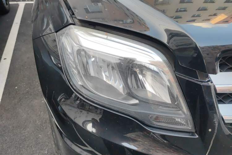 Used Mercedes-Benz GLK-Class 2015 GLK 260 4MATIC Dynamic Edition Ultimate Version Right Front Headlight