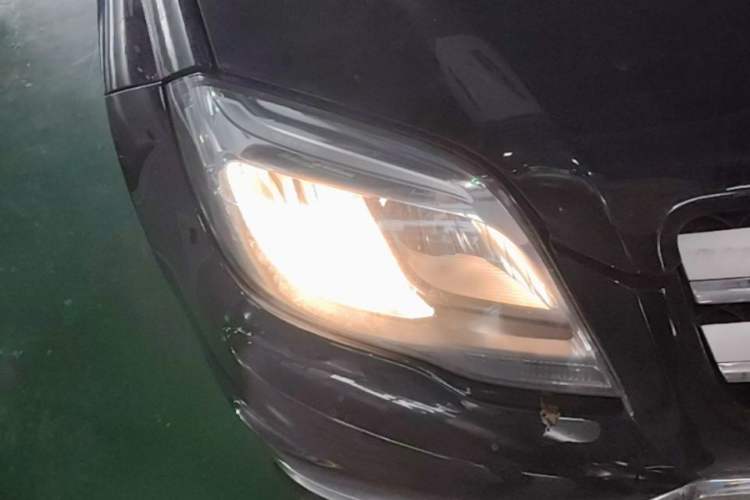 Used Mercedes-Benz GLK-Class 2015 GLK 260 4MATIC Dynamic Edition Ultimate Version Right Front Headlight