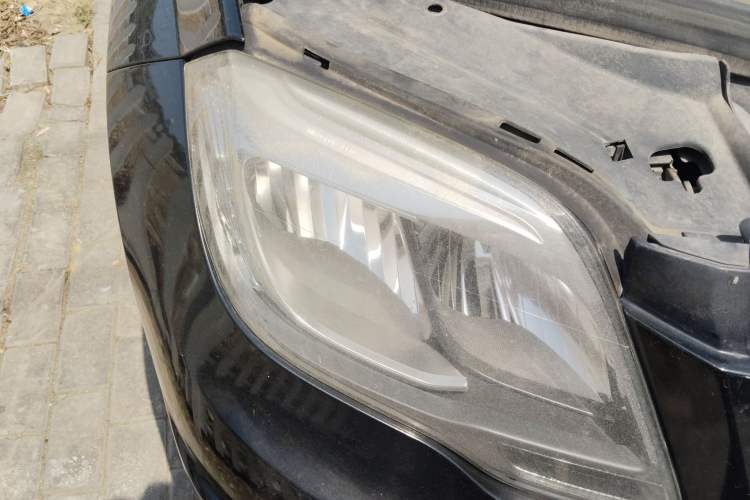 Used Mercedes-Benz GLK-Class 2015 GLK 260 4MATIC Dynamic Edition Ultimate Version Right Front Headlight