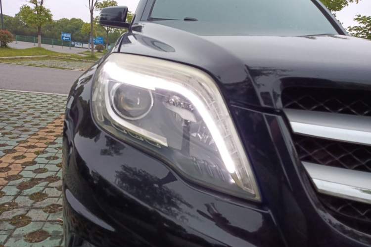 Used Mercedes-Benz GLK-Class 2015 GLK 260 4MATIC Dynamic Edition Ultimate Version Right Front Headlight
