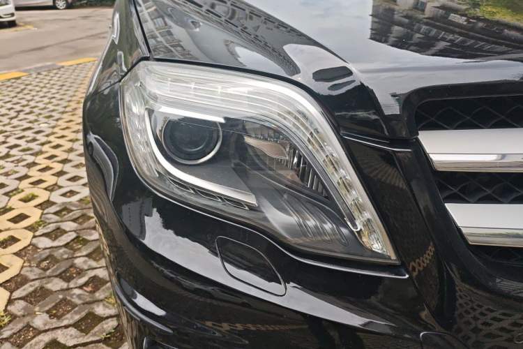 Used Mercedes-Benz GLK-Class 2015 GLK 260 4MATIC Fashion Edition Ultimate Version Right Front Headlight