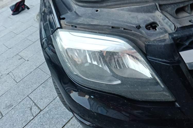 Used Mercedes-Benz GLK-Class 2015 GLK 260 4MATIC Dynamic Edition Ultimate Version Right Front Headlight