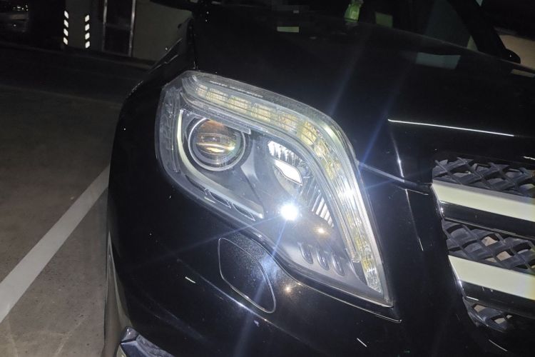 Used Mercedes-Benz GLK-Class 2015 GLK 300 4MATIC Fashion Edition Ultimate Version Right Front Headlight