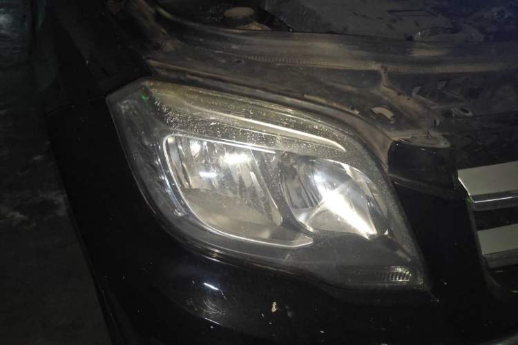 Used Mercedes-Benz GLK-Class 2015 GLK 260 4MATIC Dynamic Edition Ultimate Version Right Front Headlight
