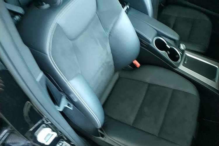 Used Mercedes-Benz GLK-Class 2015 GLK 260 4MATIC Fashion Edition Ultimate Version Right Front Seat