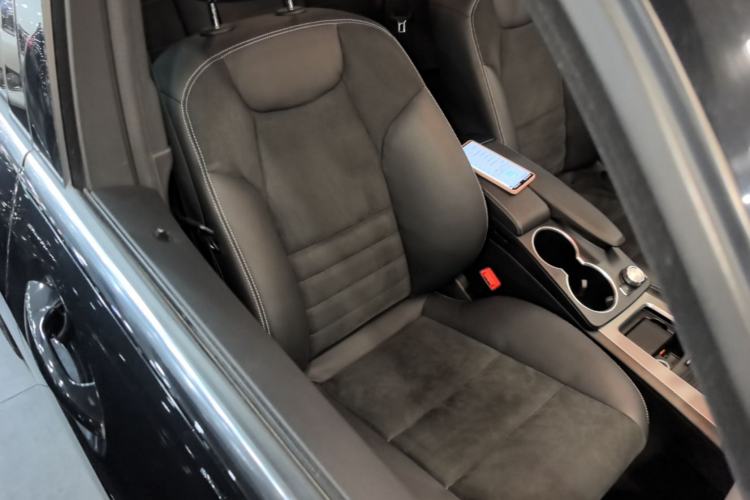 Used Mercedes-Benz GLK-Class 2015 GLK 260 4MATIC Fashion Edition Ultimate Version Right Front Seat