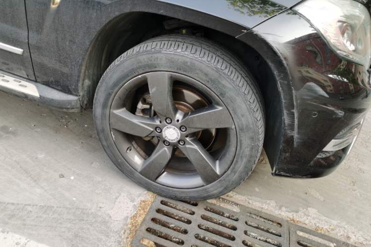 Used Mercedes-Benz GLK-Class 2015 GLK 260 4MATIC Fashion Edition Ultimate Version Right Front Wheel Hub