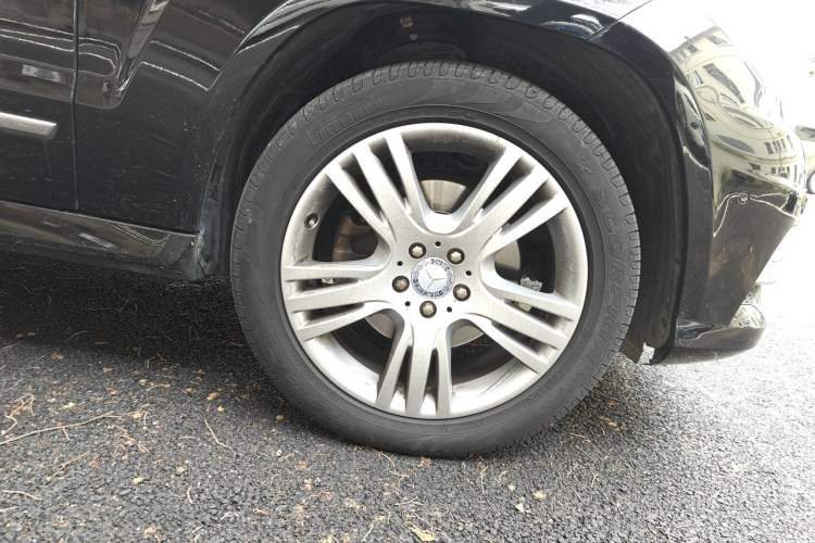 Used Mercedes-Benz GLK-Class 2015 GLK 260 4MATIC Dynamic Edition Ultimate Version Right Front Wheel Hub