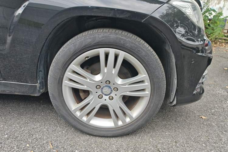 Used Mercedes-Benz GLK-Class 2015 GLK 260 4MATIC Dynamic Edition Ultimate Version Right Front Wheel Hub