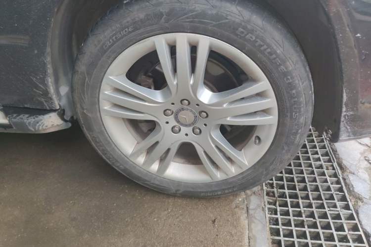 Used Mercedes-Benz GLK-Class 2015 GLK 260 4MATIC Dynamic Edition Ultimate Version Right Front Wheel Hub