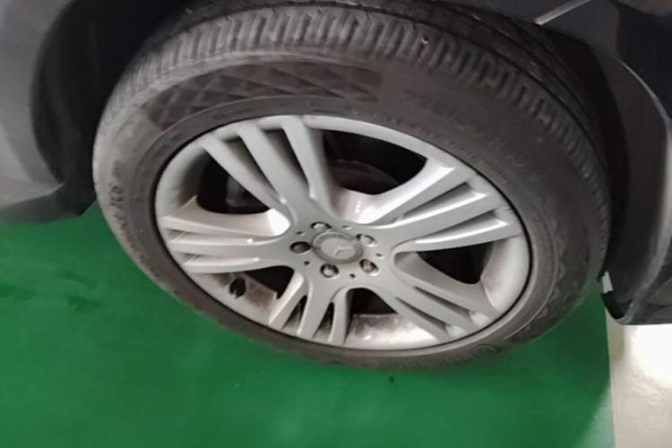 Used Mercedes-Benz GLK-Class 2015 GLK 260 4MATIC Dynamic Edition Ultimate Version Right Front Wheel Hub