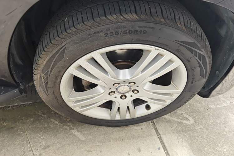 Used Mercedes-Benz GLK-Class 2015 GLK 260 4MATIC Dynamic Edition Ultimate Version Right Front Wheel Hub