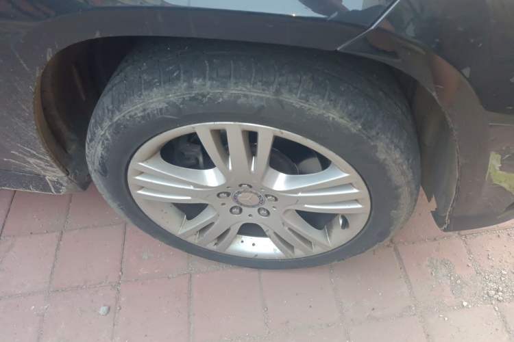 Used Mercedes-Benz GLK-Class 2015 GLK 260 4MATIC Dynamic Edition Ultimate Version Right Front Wheel Hub