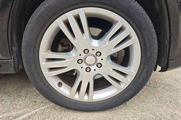 Used Mercedes-Benz GLK-Class 2015 GLK 260 4MATIC Dynamic Edition Ultimate Version Right Front Wheel Hub