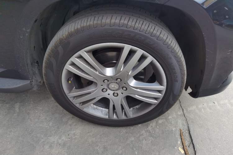 Used Mercedes-Benz GLK-Class 2015 GLK 260 4MATIC Dynamic Edition Ultimate Version Right Front Wheel Hub