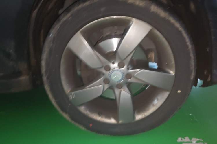 Used Mercedes-Benz GLK-Class 2015 GLK 260 4MATIC Fashion Edition Ultimate Version Right Front Wheel Hub