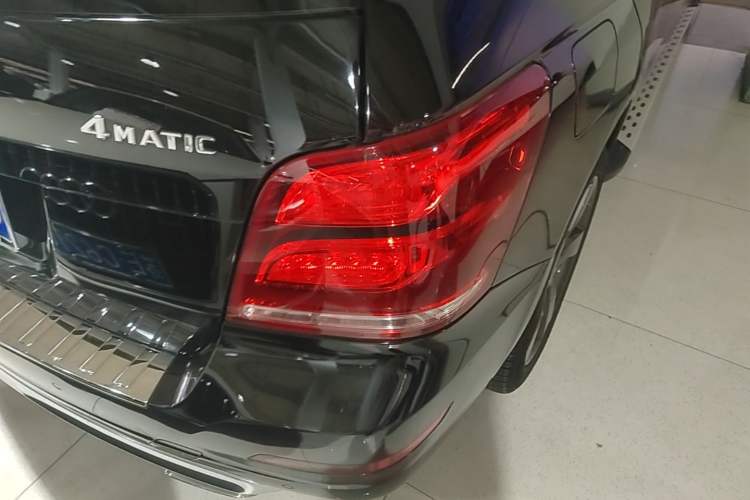 Used Mercedes-Benz GLK-Class 2015 GLK 260 4MATIC Fashion Edition Ultimate Version Right Rear Taillight