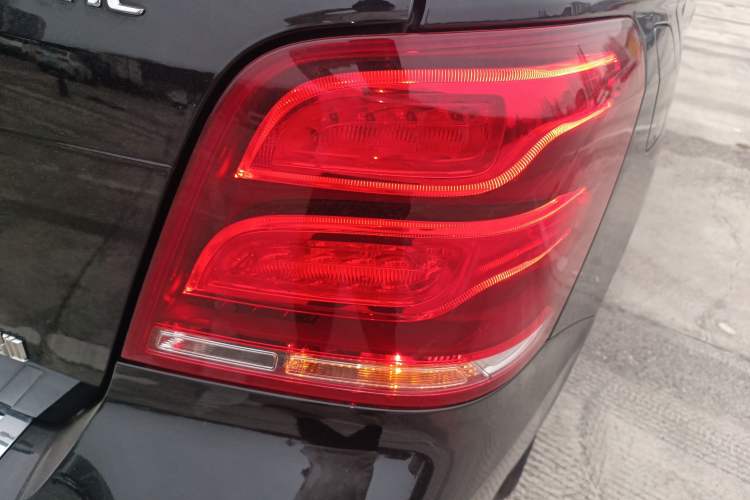 Used Mercedes-Benz GLK-Class 2015 GLK 300 4MATIC Luxury Ultimate Edition Right Rear Taillight