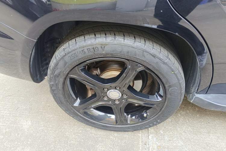 Used Mercedes-Benz GLK-Class 2015 GLK 300 4MATIC Fashion Edition Ultimate Version Right Rear Wheel Hub