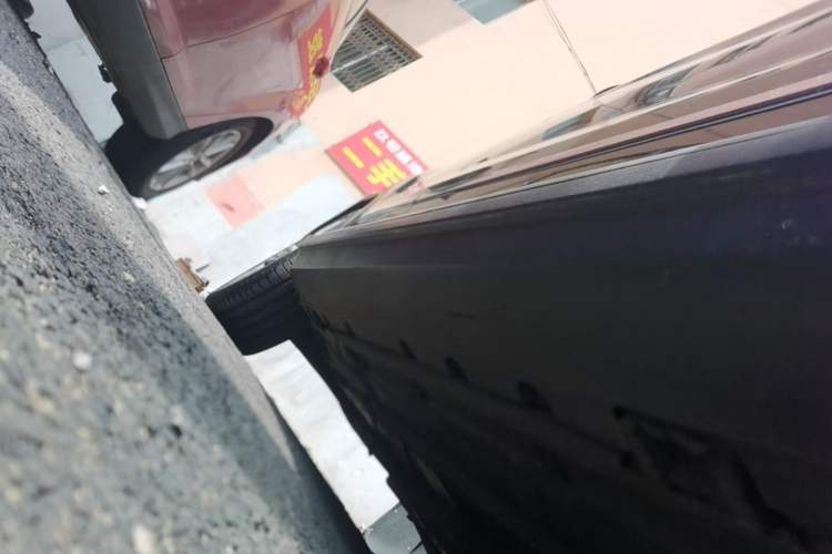 Used Mercedes-Benz GLK-Class 2015 GLK 260 4MATIC Dynamic Edition Ultimate Version Right Side Sill