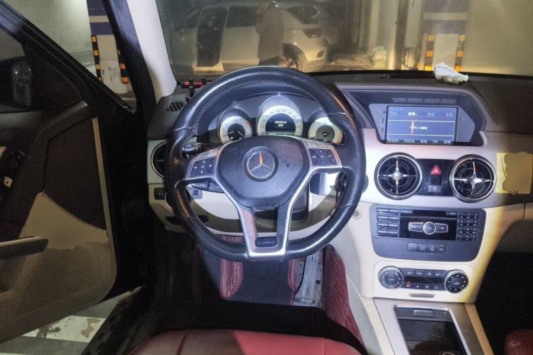 Used Mercedes-Benz GLK-Class 2015 GLK 260 4MATIC Dynamic Edition Ultimate Version Steering Wheel