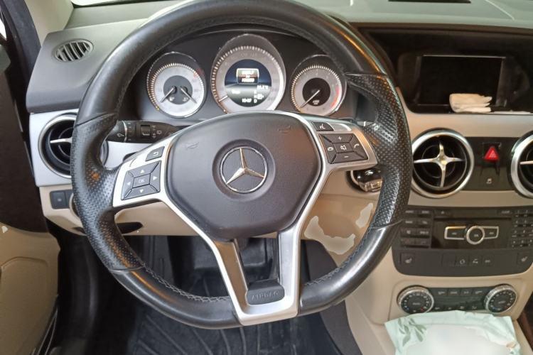 Used Mercedes-Benz GLK-Class 2015 GLK 260 4MATIC Fashion Edition Ultimate Version Steering Wheel