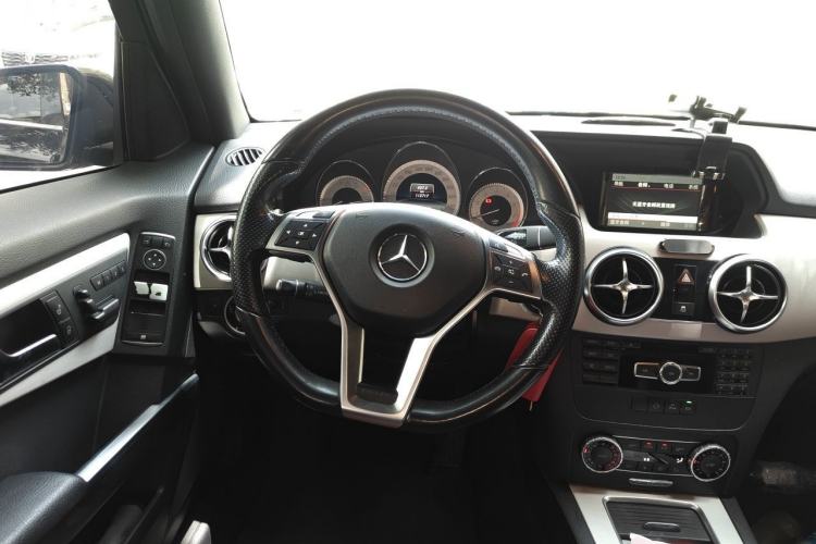 Used Mercedes-Benz GLK-Class 2015 GLK 260 4MATIC Dynamic Edition Ultimate Version Steering Wheel