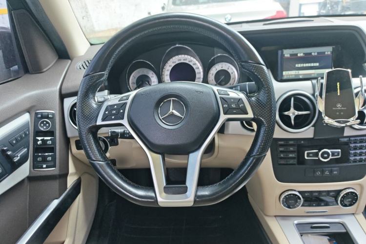 Used Mercedes-Benz GLK-Class 2015 GLK 260 4MATIC Dynamic Edition Ultimate Version Steering Wheel