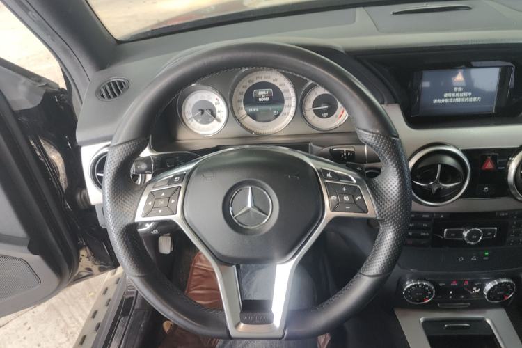 Used Mercedes-Benz GLK-Class 2015 GLK 260 4MATIC Dynamic Edition Ultimate Version Steering Wheel
