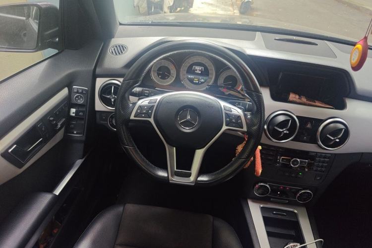 Used Mercedes-Benz GLK-Class 2015 GLK 260 4MATIC Fashion Edition Ultimate Version Steering Wheel