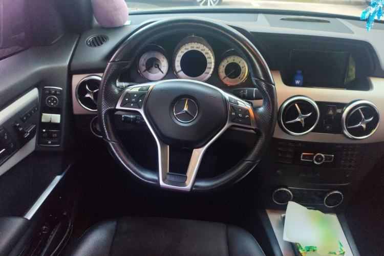 Used Mercedes-Benz GLK-Class 2015 GLK 300 4MATIC Fashion Edition Ultimate Version Steering Wheel