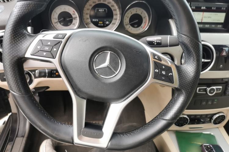 Used Mercedes-Benz GLK-Class 2015 GLK 260 4MATIC Dynamic Edition Ultimate Version Steering Wheel