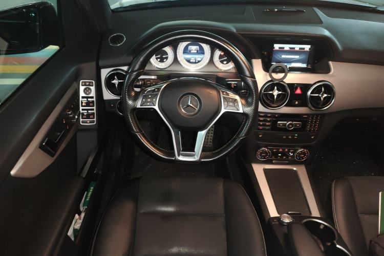 Used Mercedes-Benz GLK-Class 2015 GLK 260 4MATIC Fashion Edition Ultimate Version Steering Wheel