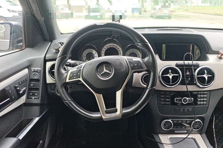 Used Mercedes-Benz GLK-Class 2015 GLK 260 4MATIC Dynamic Edition Ultimate Version Steering Wheel