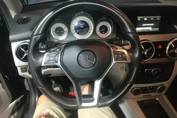 Used Mercedes-Benz GLK-Class 2015 GLK 260 4MATIC Fashion Edition Ultimate Version Steering Wheel