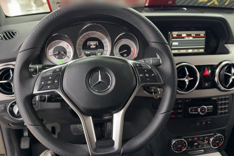 Used Mercedes-Benz GLK-Class 2015 GLK 260 4MATIC Dynamic Edition Ultimate Version Steering Wheel