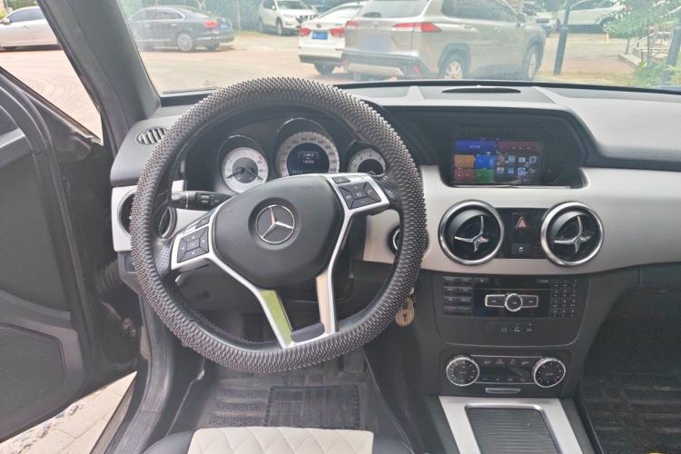 Used Mercedes-Benz GLK-Class 2015 GLK 260 4MATIC Dynamic Edition Ultimate Version Steering Wheel