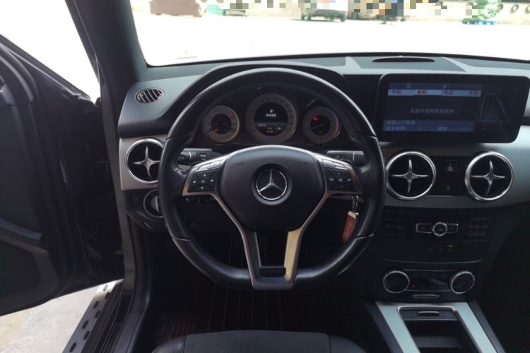 Used Mercedes-Benz GLK-Class 2015 GLK 260 4MATIC Dynamic Edition Ultimate Version Steering Wheel
