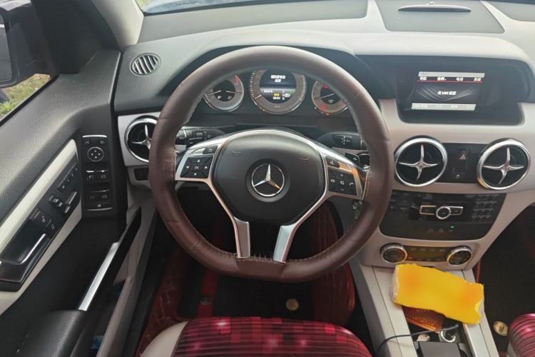 Used Mercedes-Benz GLK-Class 2015 GLK 260 4MATIC Dynamic Edition Ultimate Version Steering Wheel