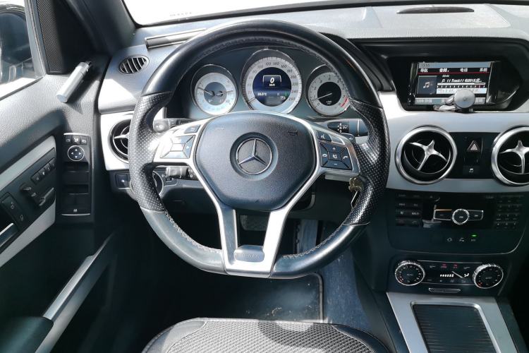 Used Mercedes-Benz GLK-Class 2015 GLK 260 4MATIC Dynamic Edition Ultimate Version Steering Wheel