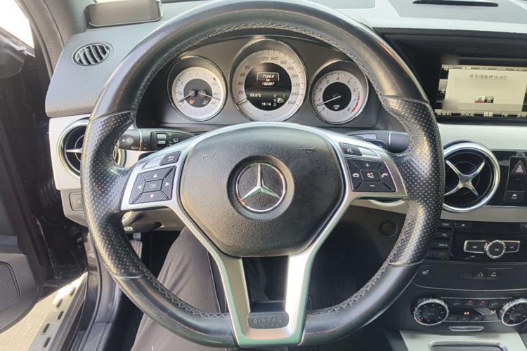 Used Mercedes-Benz GLK-Class 2015 GLK 300 4MATIC Fashion Edition Ultimate Version Steering Wheel