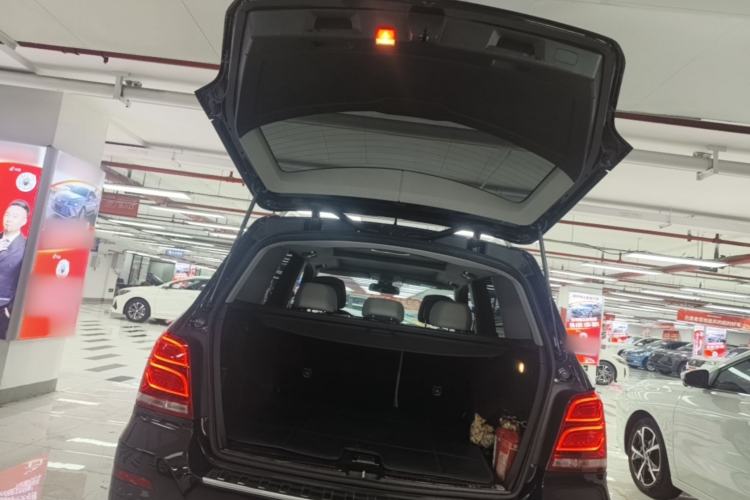 Used Mercedes-Benz GLK-Class 2015 GLK 260 4MATIC Dynamic Edition Ultimate Version Trunk