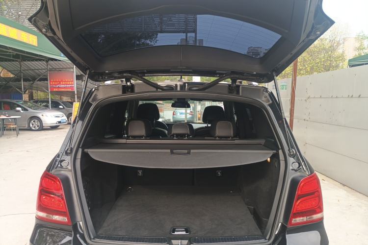 Used Mercedes-Benz GLK-Class 2015 GLK 300 4MATIC Fashion Edition Ultimate Version Trunk