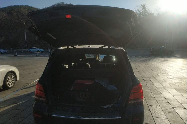 Used Mercedes-Benz GLK-Class 2015 GLK 260 4MATIC Fashion Edition Ultimate Version Trunk